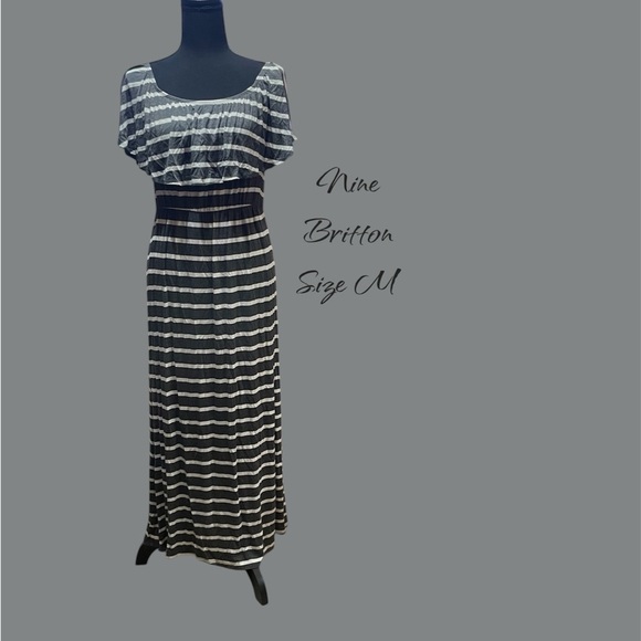 2 FOR 1 FULL LENGTH OFF THE SHOULDER DRESSES SIZE MEDIUM GENTLY WORN - Picture 4 of 6